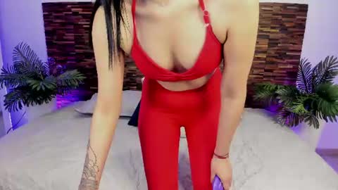 ariiaa_1 online show from August 4, 8:22 am
