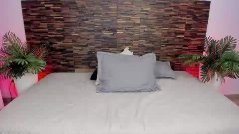 ariiaa_1 online show from August 15, 11:03 am