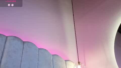 Ari Star  online show from August 5, 7:17 am