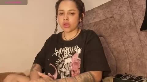 Arin online show from May 15, 4:18 pm