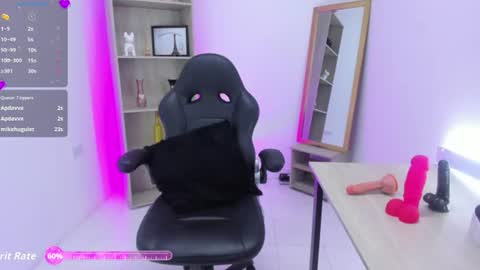 arisha_davis online show from August 14, 12:47 am