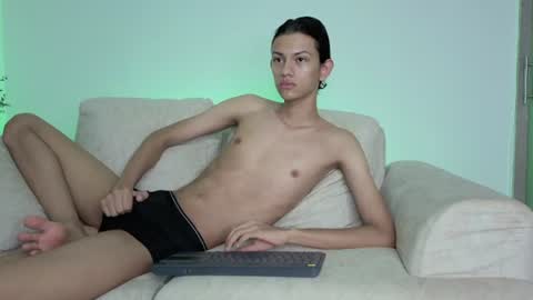 ANDRES Independent model online show from June 30, 11:33 am