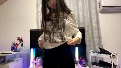 Bella online show from August 7, 11:49 pm