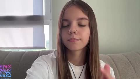 Lisa online show from August 6, 2:16 pm