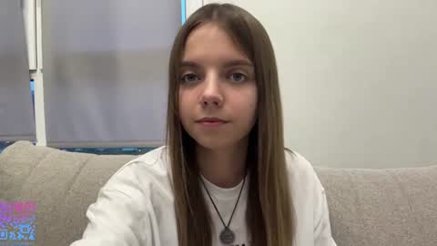 Lisa online show from August 6, 5:34 pm