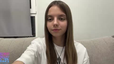 Lisa online show from August 6, 7:46 pm