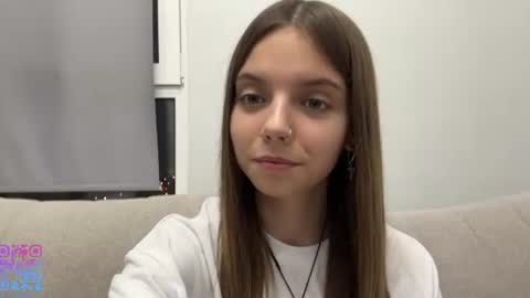Lisa online show from August 7, 7:47 pm