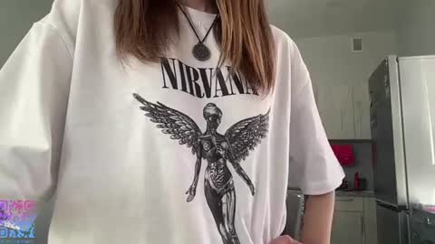 Lisa online show from August 9, 3:24 pm