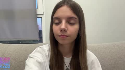 Lisa online show from August 9, 5:36 pm