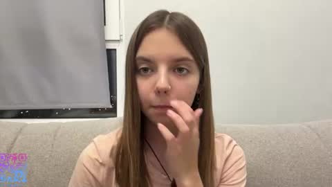 Lisa online show from August 12, 7:49 pm