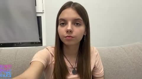 Lisa online show from August 12, 8:55 pm