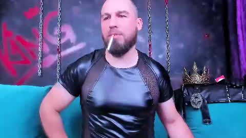 Armando online show from August 7, 7:25 pm