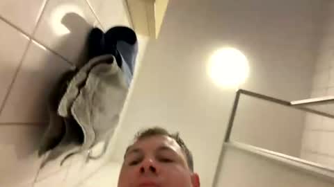 armyskater32 online show from August 2, 7:26 am