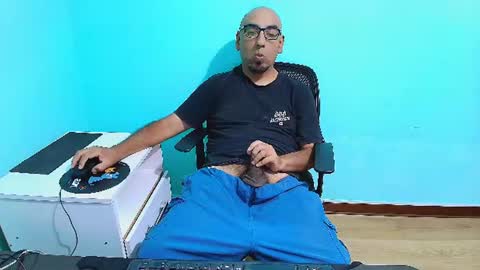 arnelux72 online show from July 14, 4:28 am