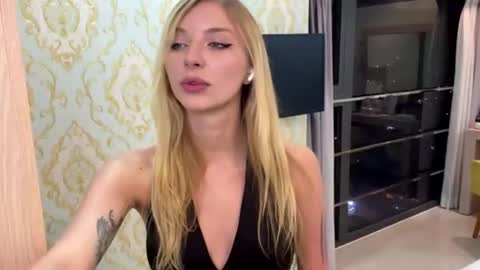 Dina 3 online show from August 7, 1:22 pm