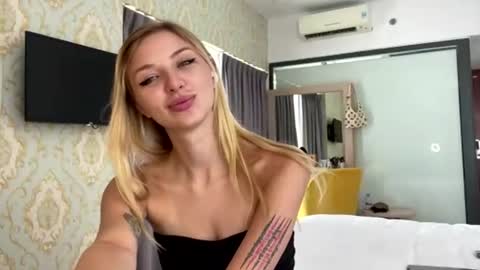 Dina 3 online show from August 8, 3:17 am