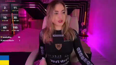 AROLINA online show from July 26, 9:09 pm