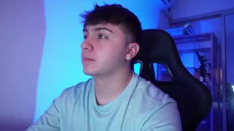 aron__cooper online show from August 4, 3:53 pm