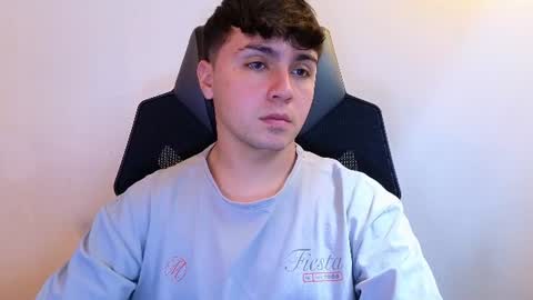 aron__cooper online show from August 6, 4:06 pm