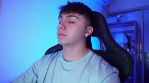 aron__cooper online show from August 11, 3:36 pm