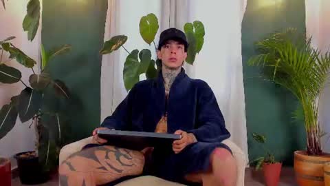Aron ford online show from August 8, 3:01 pm