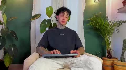 Aron ford online show from August 11, 12:40 pm