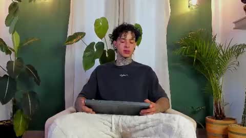 Aron ford online show from August 11, 1:46 pm