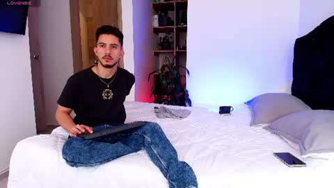 DIMITRI online show from July 20, 3:59 pm