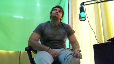 aronmiller online show from July 20, 9:40 pm