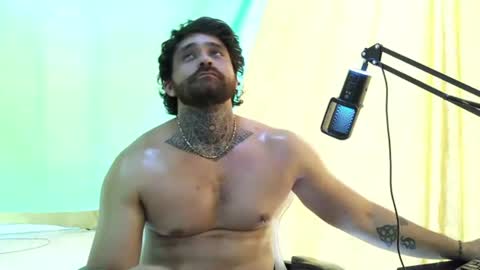 aronmiller online show from August 13, 3:37 pm