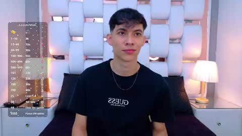 Arontawers online show from August 8, 1:11 pm