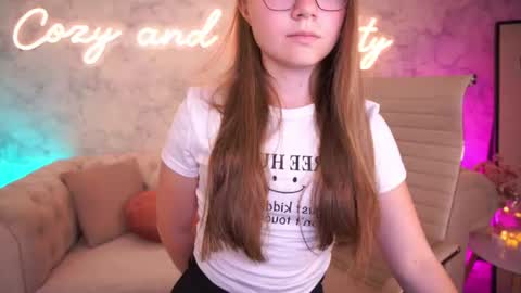 arrinawair online show from August 5, 8:34 am