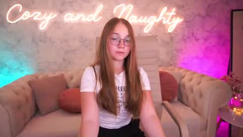 arrinawair online show from August 5, 10:46 am