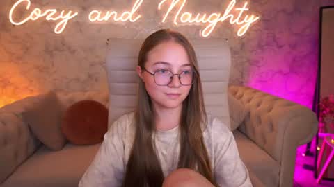 arrinawair online show from August 13, 11:46 am