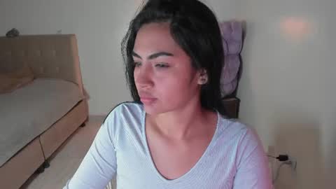 artemis_020 online show from July 27, 3:06 pm