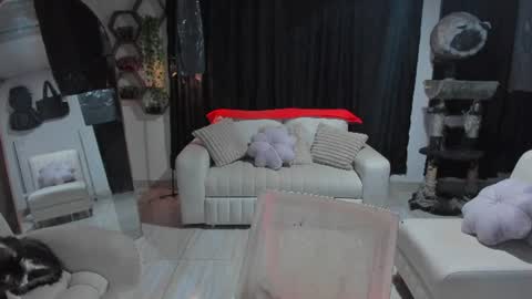 artemis_020 online show from August 1, 7:14 am