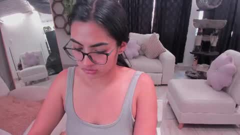 artemis_020 online show from August 6, 3:44 pm