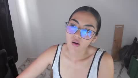 artemis_020 online show from August 11, 2:08 pm