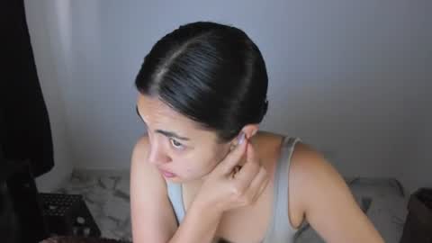 artemis_020 online show from August 13, 11:57 am