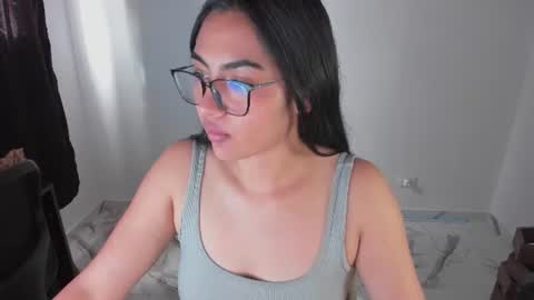 artemis_020 online show from August 18, 1:39 pm