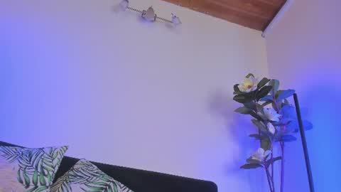 artemis_nyx online show from August 6, 1:37 am