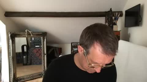 artisterotic online show from July 23, 1:24 pm
