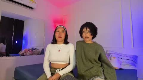 Ariana and Kelsieh online show from August 8, 12:22 am