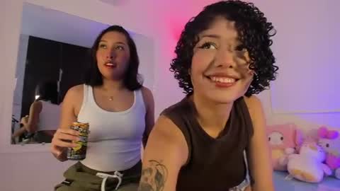 Ariana and Kelsieh online show from August 14, 11:30 pm