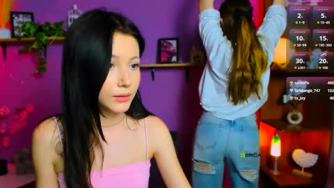 A Tiny Angel online show from June 2, 2:53 pm