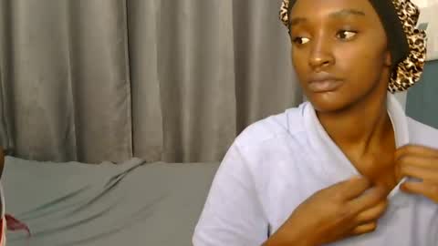 arya_naughty_ online show from August 13, 3:09 am
