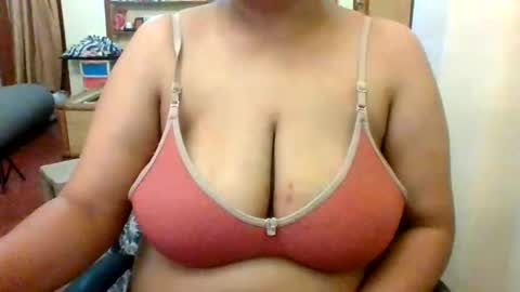 aryaastaark18 online show from July 24, 4:26 am