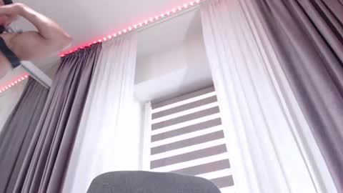 aryanaian1 online show from July 6, 1:47 pm