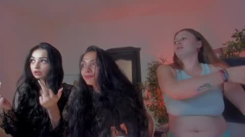 aryanette online show from August 7, 12:32 am