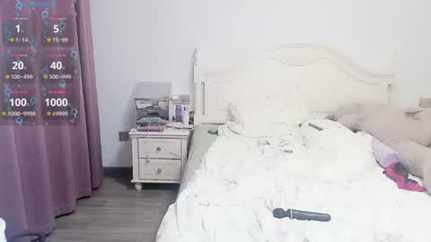 Lily online show from August 4, 12:46 pm